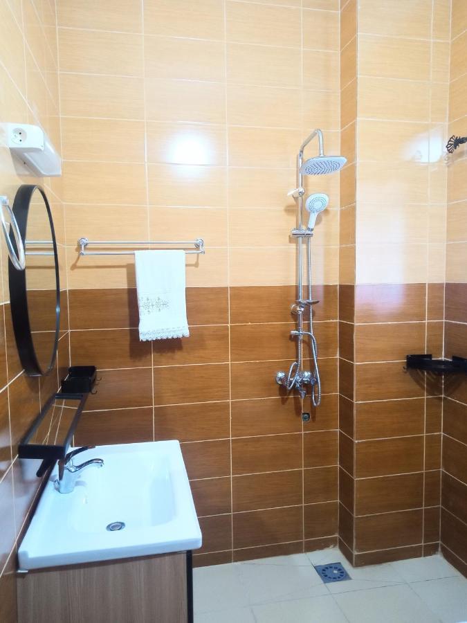 Hotel Mavilla Котону Экстерьер фото