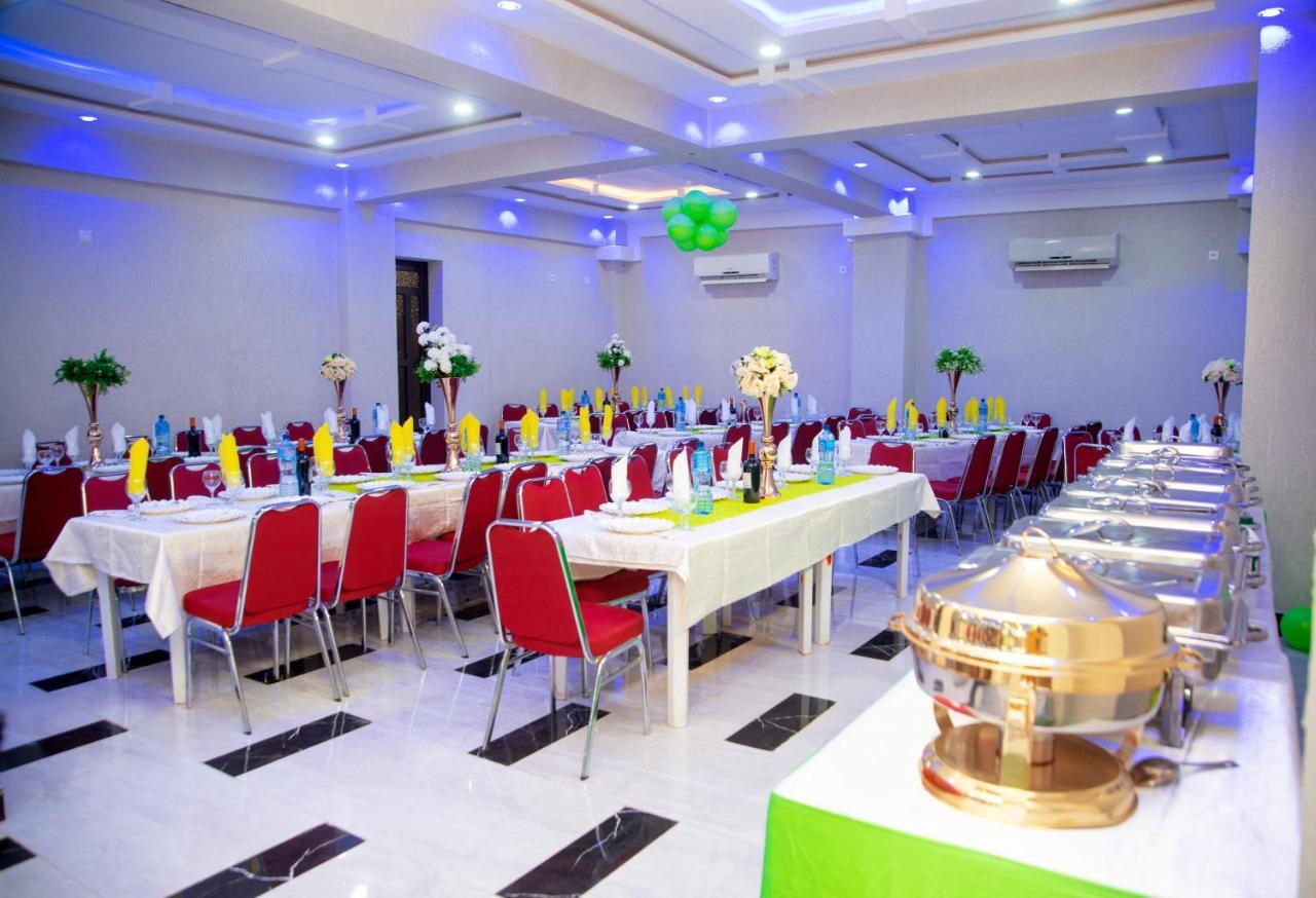 Hotel Mavilla Котону Экстерьер фото