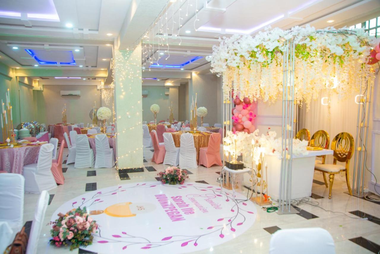 Hotel Mavilla Котону Экстерьер фото