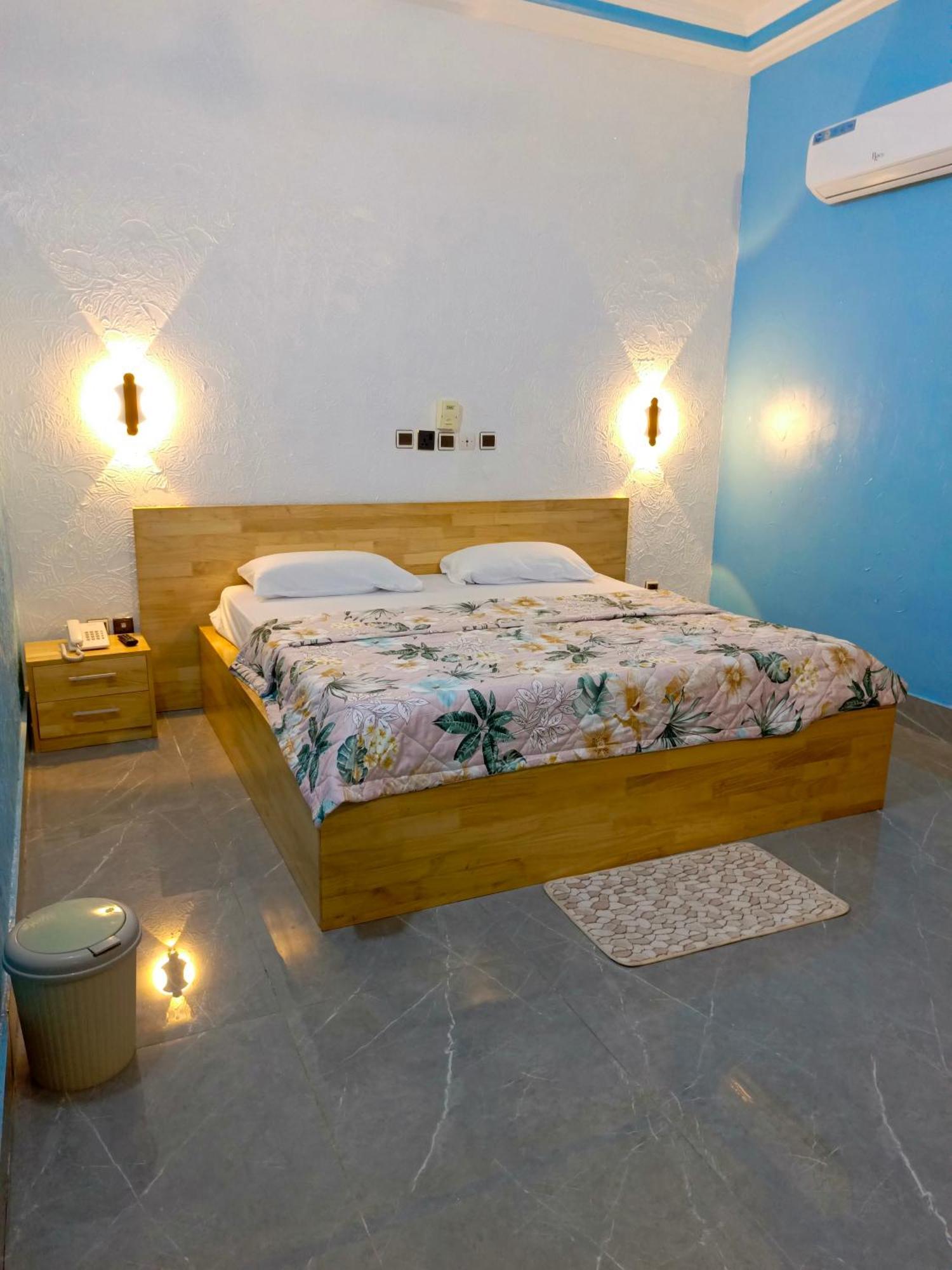 Hotel Mavilla Котону Экстерьер фото