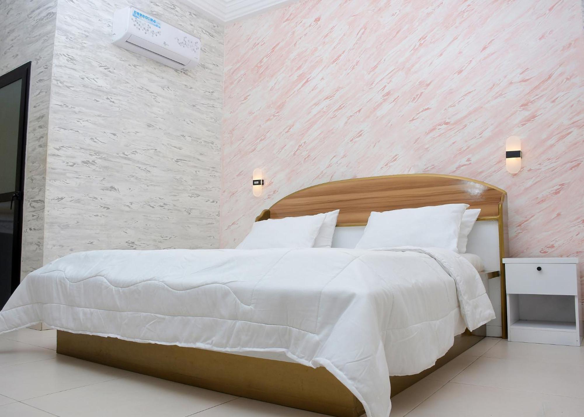 Hotel Mavilla Котону Экстерьер фото