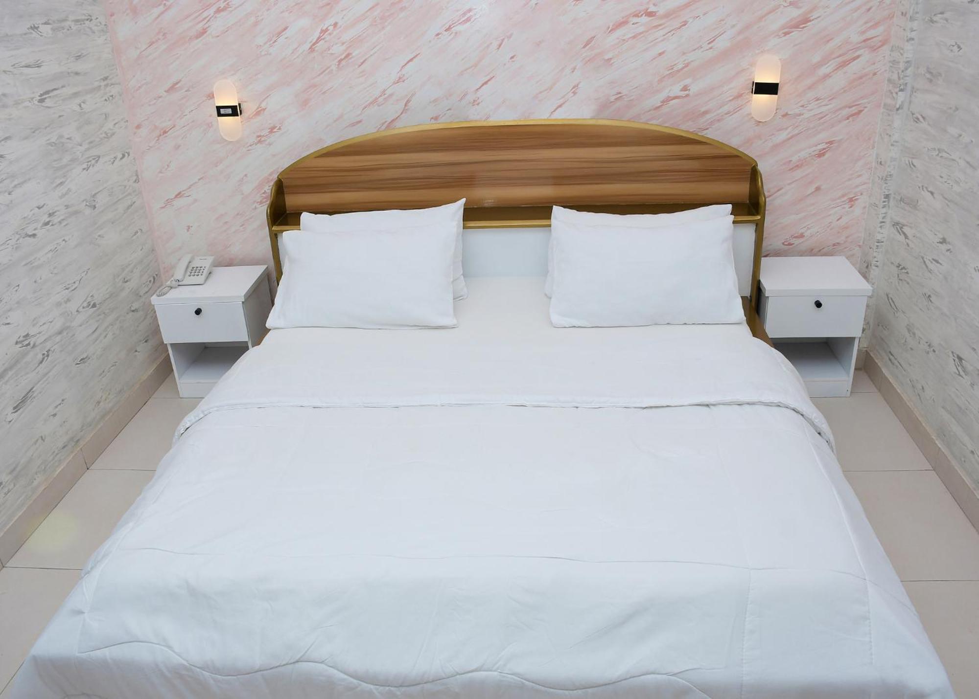 Hotel Mavilla Котону Экстерьер фото