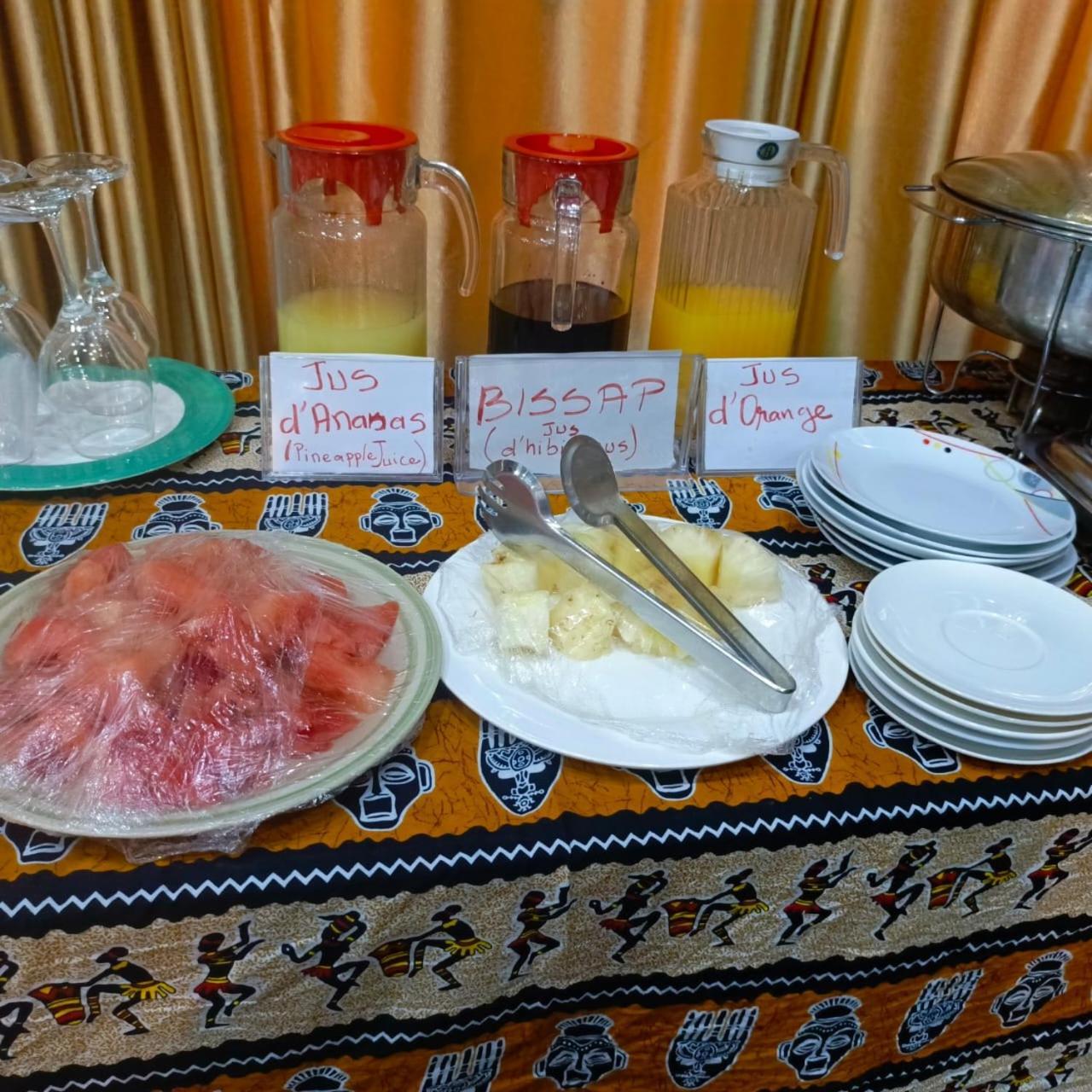 Hotel Mavilla Котону Экстерьер фото