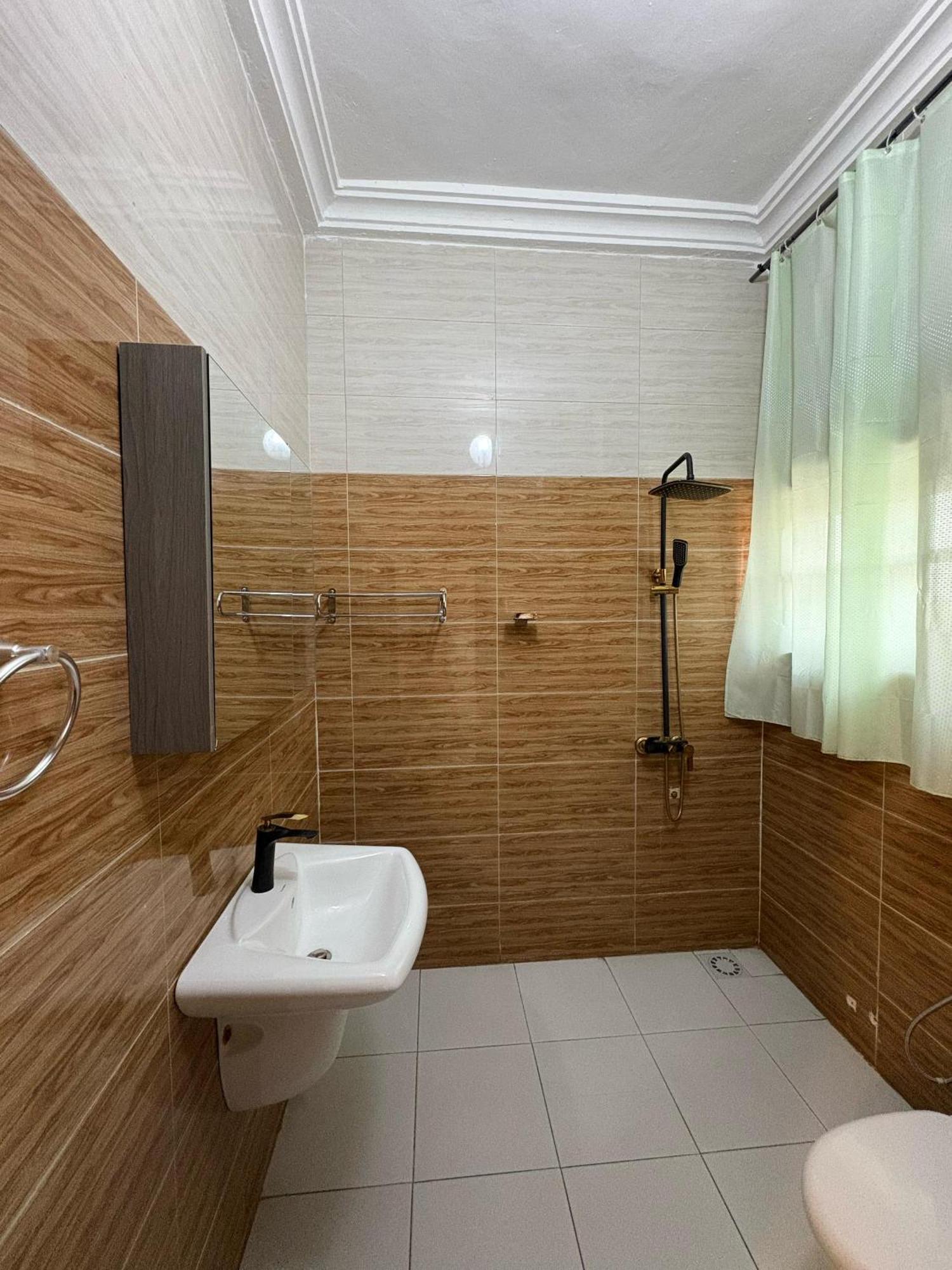 Hotel Mavilla Котону Экстерьер фото