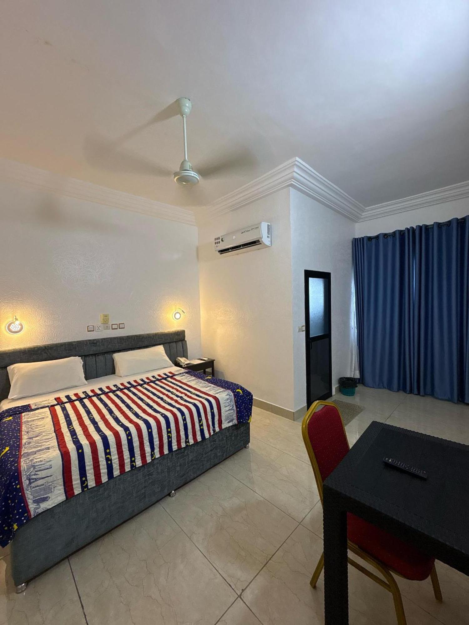 Hotel Mavilla Котону Экстерьер фото