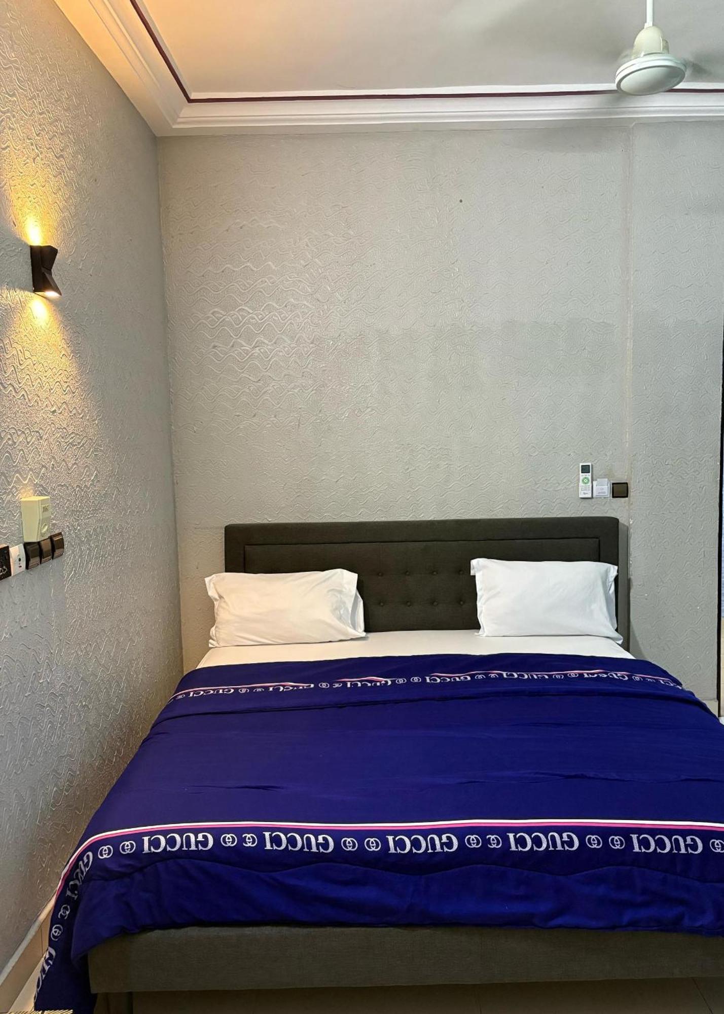 Hotel Mavilla Котону Экстерьер фото