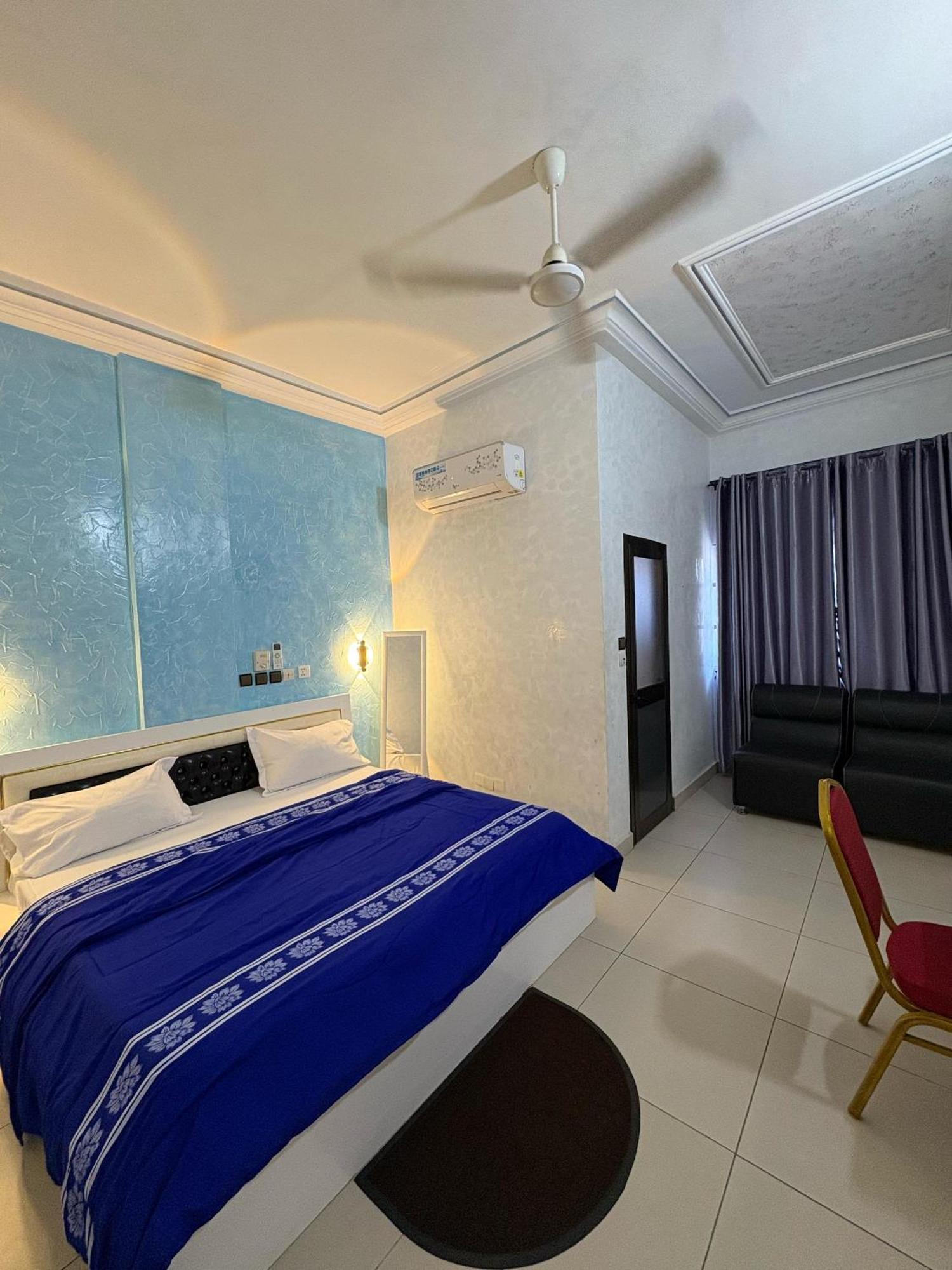 Hotel Mavilla Котону Экстерьер фото